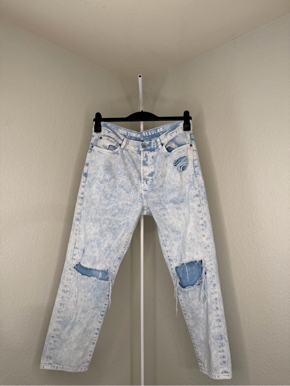 H&M Light Blue Acid Wash Jeans